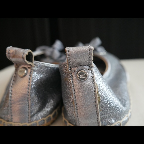 SHINY COACH SHOES WORN ONCE - Picture 5 of 6